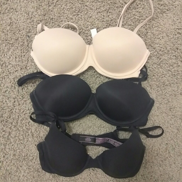 Three VS Pink bras - Picture 1 of 1